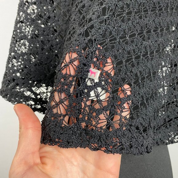 PINK Victoria's Secret XS/S Black Crochet Crop Top - Picture 6 of 9